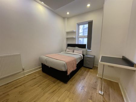 Richmond Crescent, Cardiff - Photo 5