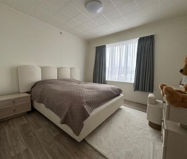 Appartement te huur in Sint-Niklaas - Photo 2