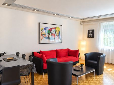 ⭐Charming Furnished 3.5-Room Apartment with Balcony in Opfikon - Foto 3