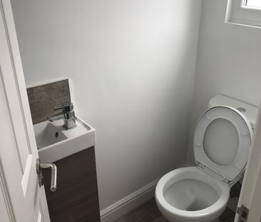 Cowbridge Road East, Cardiff, Canton - Photo 5