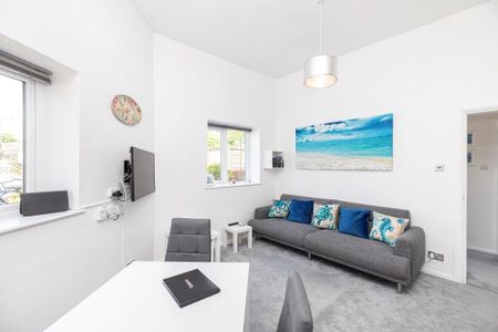 2 bedroom ground floor flat to rent - Photo 5