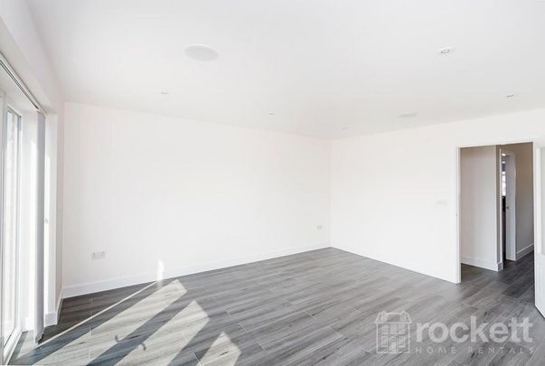 3 bedroom terraced house to rent - Photo 1