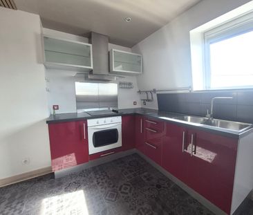 Location Appartement 2 pièces 62m² LINSELLES 59126 - Photo 3