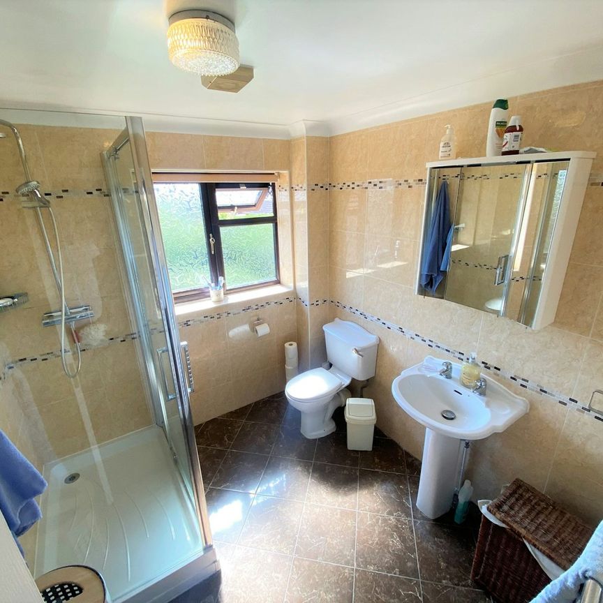 Detached house to rent on - Photo 1