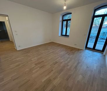 Erstbezug nach Sanierung - Attraktive 2- Zimmer Wohnung mit EBK und... - Foto 3