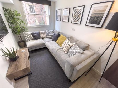 5 bedroom flat to rent - Photo 2