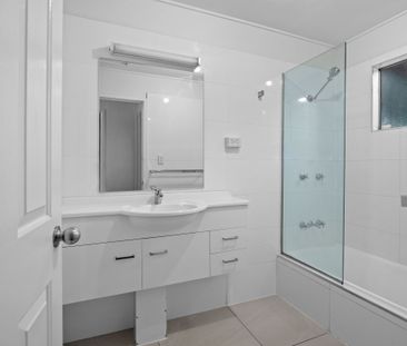 27 Iris St, Gailes QLD 4300 - House For Rent | Domain - Photo 2