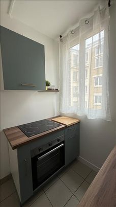 2 pièces - Meublé - 31 m² - 4ème étage - Colocation non autorisée - Photo 1