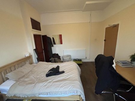 8 bedroom house to rent - Photo 3