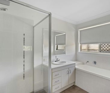 Four Bedroom Family Home Available Now! - Photo 4