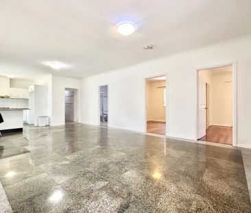 Modern Living in a Prime Homebush West Location - Photo 6