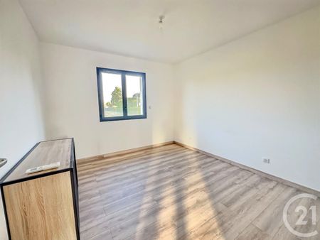 Location Maison 4 pièces 111m² BRESSOLS 82710 - Photo 3