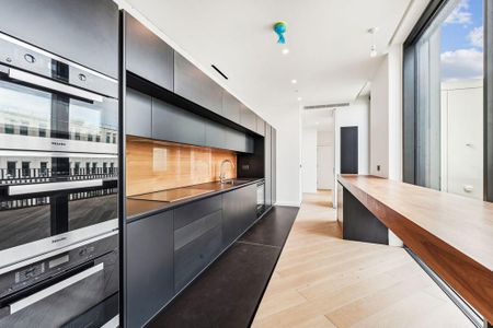 3 bedroom penthouse to rent - Photo 2