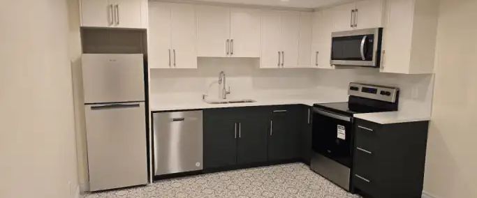 RENT a bright and modern 2-bedroom, 1bath legal basement suite. | Calgary - Photo 1