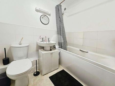 Lancastria Mews, Maidenhead, Berkshire, SL6 - Photo 4