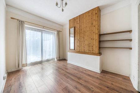 3 bedroom terraced house to rent - Photo 2