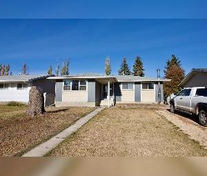 Glen Allan Bungalow For Rent Sherwood Park - Photo 5