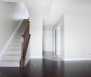 For Lease - 516 Silvertip Lane, Kanata, Ontario - Photo 3