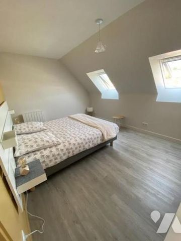 Sur les Quais, Pleine vue Port, Appartement de Type 3 en duplex MEUBLE - Photo 4