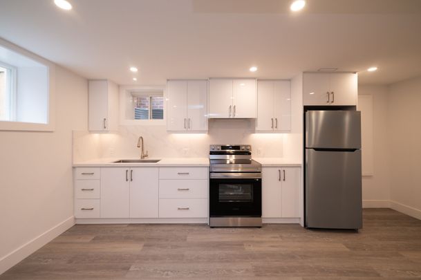 For Lease - 296 Sixteen Mile Drive Unit# Basement, Oakville, Ontario - Photo 1