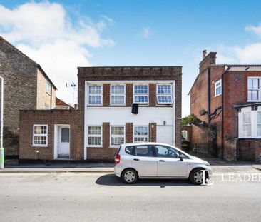 1 bedroom in a house share to rent - Photo 1