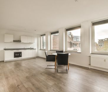 Te huur: Huis Rogier van der Weydestraat 1 A-31 in Alkmaar - Photo 1