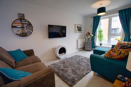 3 bedroom detached house to rent - Photo 3