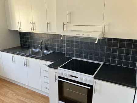 Hjälmshultsgatan 14 B - Photo 2