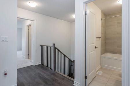 For Lease - 35 Greer Street, Barrie, Ontario - Photo 3