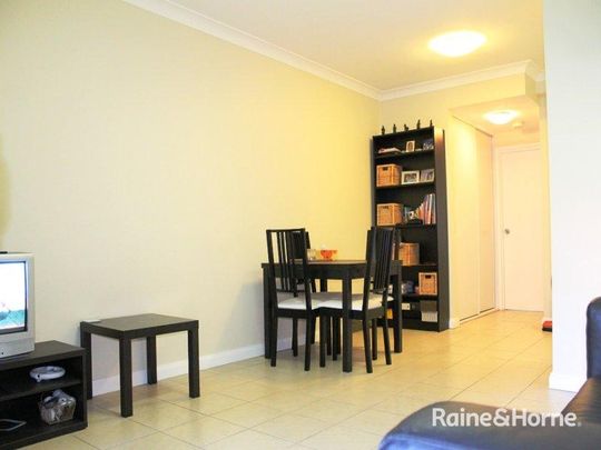 SPACIOUS ONE BEDROOM UNIT - Photo 1