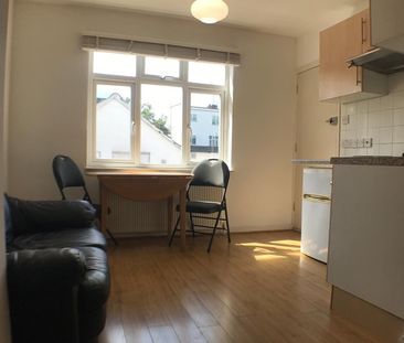 Studio Flat, Hendon, NW4 - Photo 1