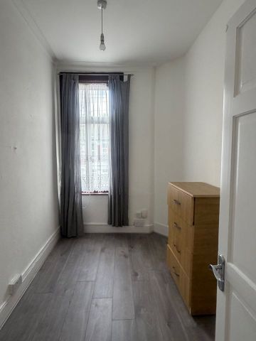 2 Bed Flat, Meads Road, N22 - Photo 4