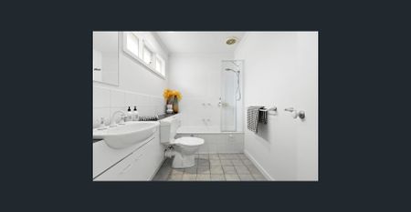 Light-Filled 3-Bedroom Townhouse in Prime Caulfield Location | FLARE REAL ESTATE - Photo 5