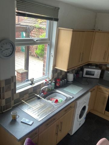 2 Bed Terraced House, Newent Lane, S10 - Photo 5