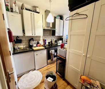 Studio to rent - Photo 6