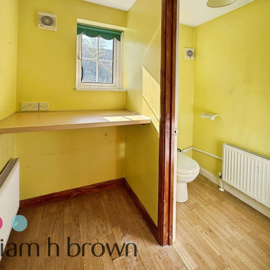 Bridport Way, Braintree - Photo 1