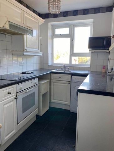 Room in a Shared Flat, Longbridge Road, IG11 - Photo 4