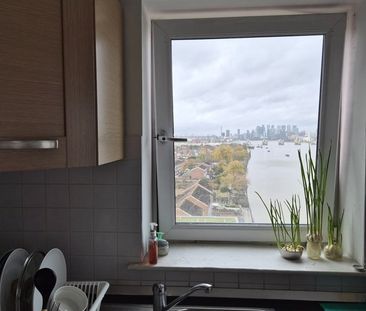 Room in a Shared Flat, Mast Quay, SE18 - Photo 3