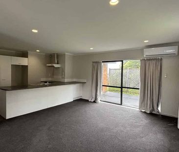 4 Bedroom family home - Photo 5