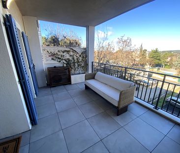 � louer Appartement T3 meubl� avec grande terrasse, parking et cave... - Photo 6