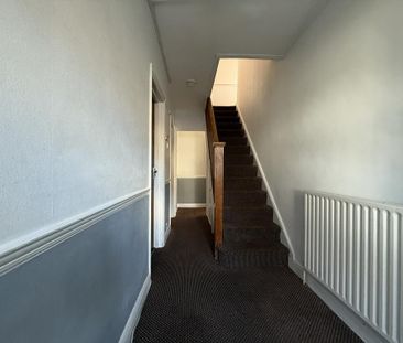 4 bedroom terraced house to rent - Photo 5