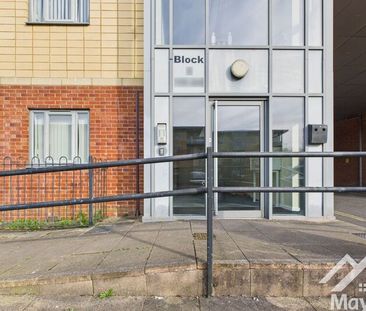 Hollin Bank Court, Bolton Road, Blackburn - Photo 6