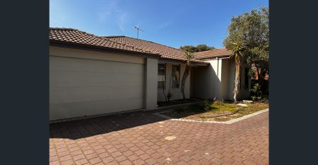 MODERN UNIT CLOSE TO HOSPITAL AND BEACH - Photo 3