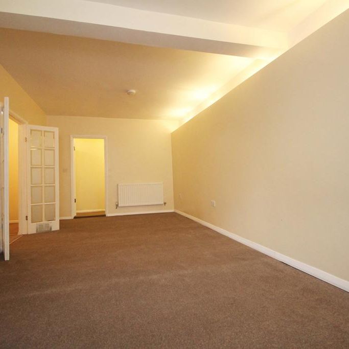 1 bedroom ground floor flat to rent - Photo 1