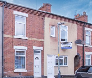 🚿 Two Bathrooms, Zero Queues! Modern House-Share Off Queens Road #30DS - Photo 3