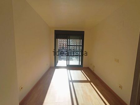 Alquiler de piso en Calle Urani - Photo 5