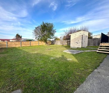 Freshly renovated 2-bedroom home - Photo 5