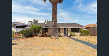 Spacious Spearwood Living - Photo 3