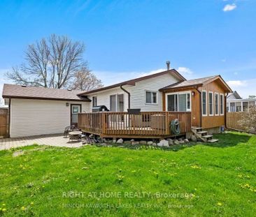 Detached Home For Lease | X9268720 - Photo 4