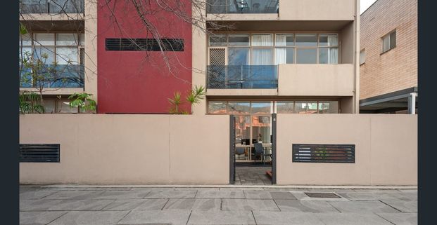 CITY LIVING IN VIBRANT O’CONNELL STREET PRECINCT - Photo 1